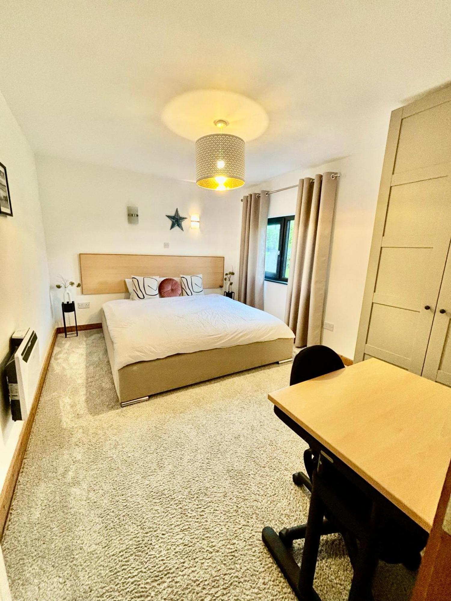Sea Whispers - My Charming Costal Retreat In Youghal Exteriör bild